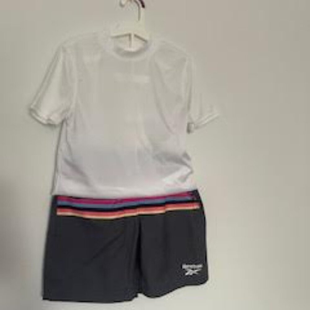 Reebok Boys' 2-Piece Rash guard Swim Set – Size 9/10 – UPF 50+ white-gray